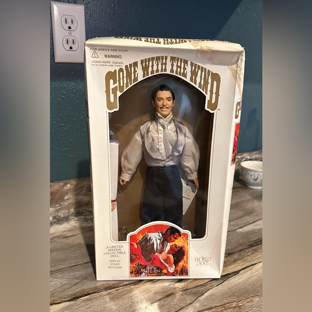 Vintage 1989 Gone With the Wind Rhett Butler  # 71244 Box Has damage